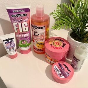 NWT Soap & Glory Set (6)
